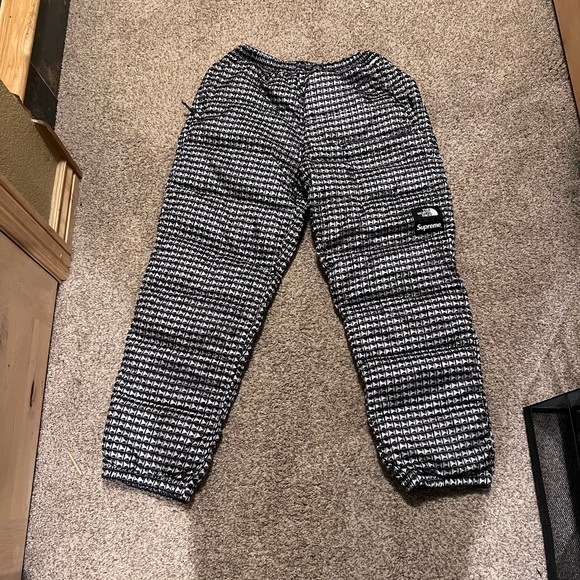 Northface Supreme puffy pants. Size XL